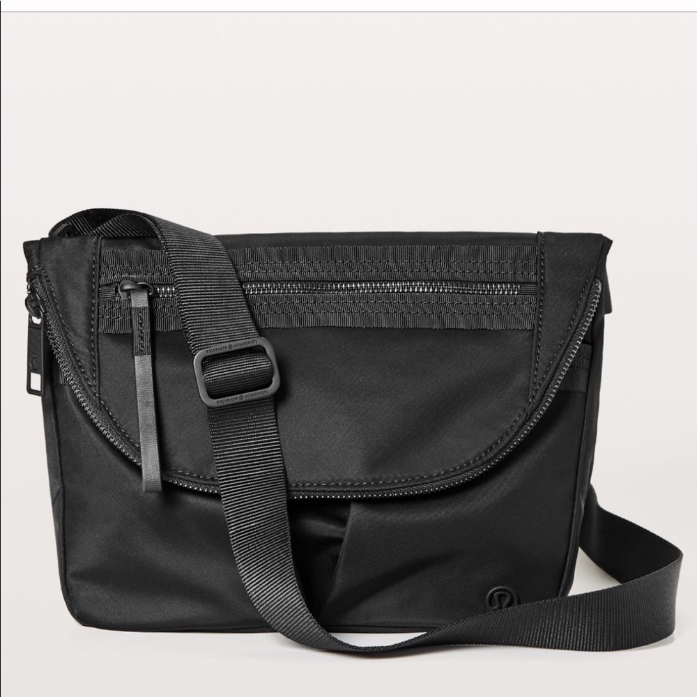 Lululemon Festival Bag 5L